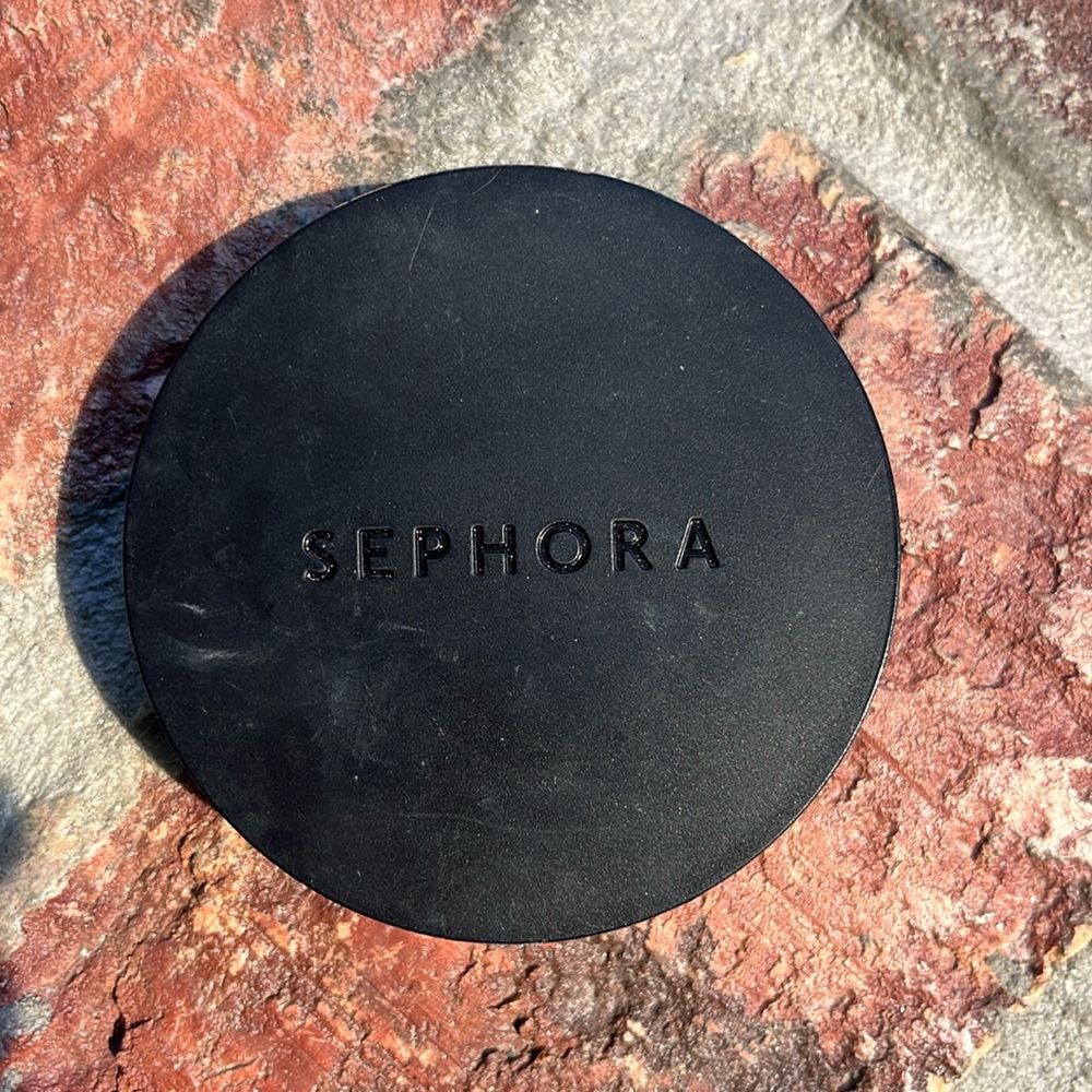 Sephora Matte Perfection Powder Foundation 26 neutral sand